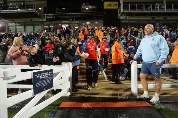 170926 - England v Sri Lanka - Men's Second International T20 - Aneurin Donald of England enters the field