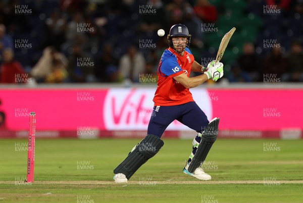 170926 - England v Sri Lanka - Men's Second International T20 - Jos Buttler of England batting