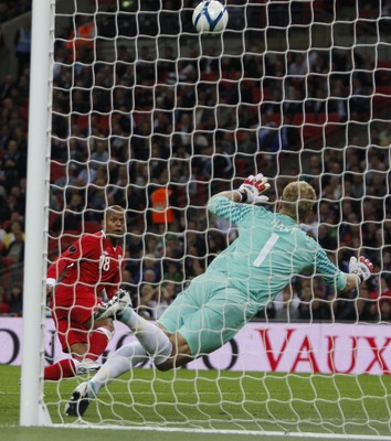 06.09.11 -  England v Wales -UEFA Euro 2012 Qualifier Group G ....  Wales's Robert Earnshaw misses an easy opportunity to equalise. 