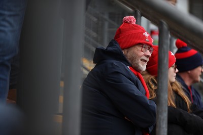 070226 - England v Wales - Guinness Six Nations - Fans outside the stadium
