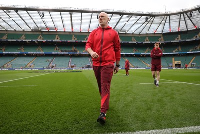 070226 - England v Wales - Guinness Six Nations - Wales Head Coach Steve Tandy 