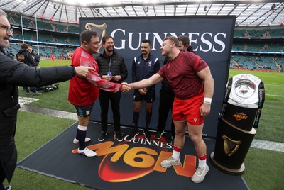 070226 - England v Wales - Guinness Six Nations - Jamie George of England and Dewi Lake of Wales during the coin toss
