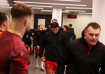 070226 - England v Wales - Guinness Six Nations - Louis Rees-Zammit of Wales in the tunnel