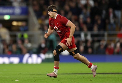 070226 - England v Wales - Guinness Six Nations - Alex Mann of Wales 