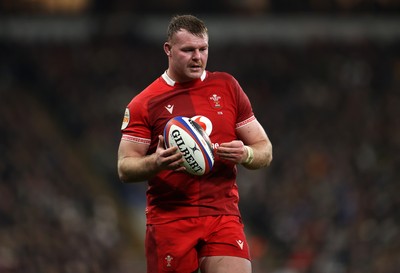 070226 - England v Wales - Guinness Six Nations - Dewi Lake of Wales 