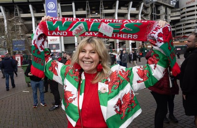 070226 - England v Wales, 2026 Guinness Six Nations - Wales fans arrive at the Allianz Stadium for the match