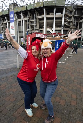 070226 - England v Wales, 2026 Guinness Six Nations - Wales fans arrive at the Allianz Stadium for the match