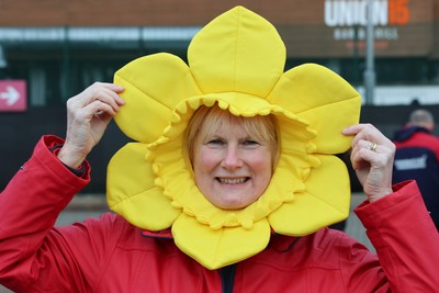 070226 - England v Wales, 2026 Guinness Six Nations - Wales fans arrive at the Allianz Stadium for the match
