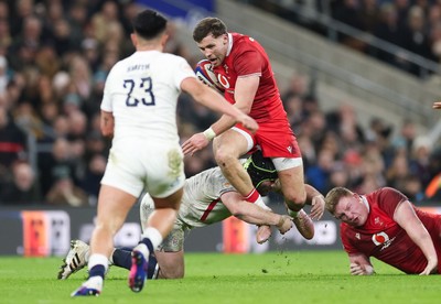 070226 - England v Wales, 2026 Guinness Six Nations - Mason Grady of Wales is tackled