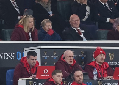 070226 - England v Wales, 2026 Guinness Six Nations - Welsh Rugby Union CEO Abi Tierney, left,  and President Terry Cobner watch the match
