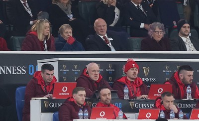 070226 - England v Wales, 2026 Guinness Six Nations - Welsh Rugby Union CEO Abi Tierney, left,  and President Terry Cobner watch the match