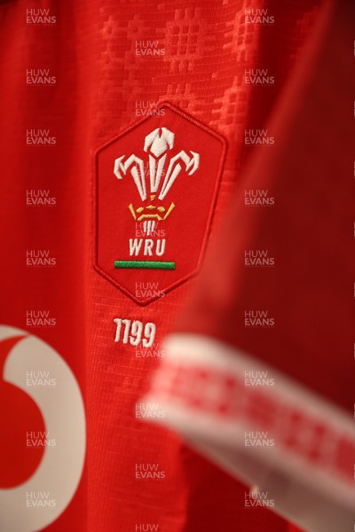 070226 - England v Wales - Guinness Six Nations - Wales dressing room before the game