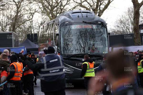 070226 - England v Wales - Guinness Six Nations - Wales team bus arrives