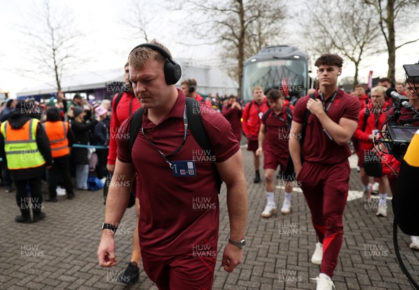 070226 - England v Wales - Guinness Six Nations - Dewi Lake of Wales leads the team into the stadium