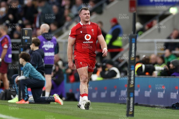 070226 - England v Wales - Guinness Six Nations - Dewi Lake of Wales is given a yellow card by Referee Pierre Brousset 