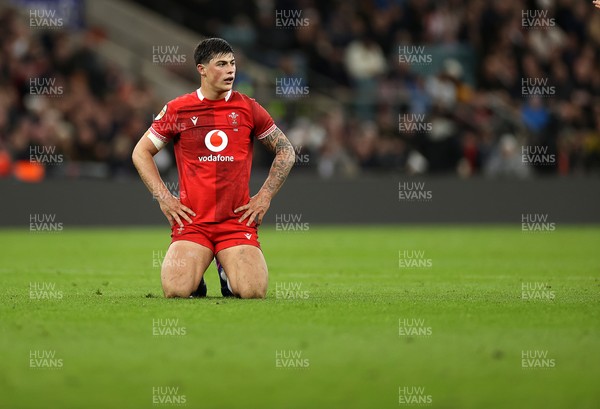 070226 - England v Wales - Guinness Six Nations - Louis Rees-Zammit of Wales 