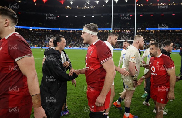 070226 - England v Wales - Guinness Six Nations - Alex Mitchell of England and Ben Carter of Wales at full time