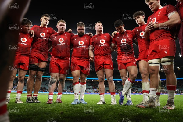 070226 - England v Wales - Guinness Six Nations - Dewi Lake of Wales speaks in the team huddle at full time