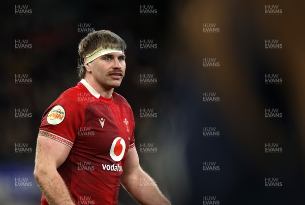 070226 - England v Wales - Guinness Six Nations - Aaron Wainwright of Wales 