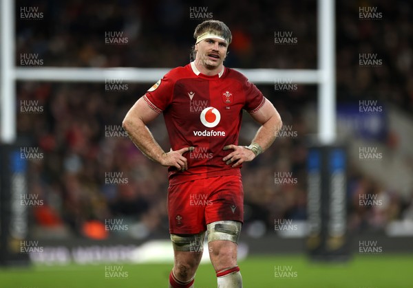 070226 - England v Wales - Guinness Six Nations - Aaron Wainwright of Wales 