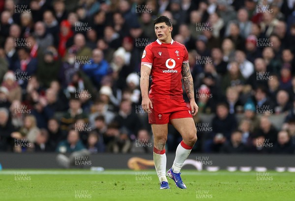 070226 - England v Wales - Guinness Six Nations - Louis Rees-Zammit of Wales 