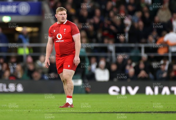 070226 - England v Wales - Guinness Six Nations - Rhys Carre of Wales 