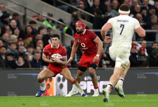 070226 - England v Wales - Guinness Six Nations - Louis Rees-Zammit of Wales 