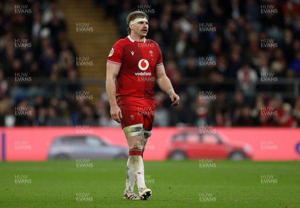 070226 - England v Wales - Guinness Six Nations - Aaron Wainwright of Wales 