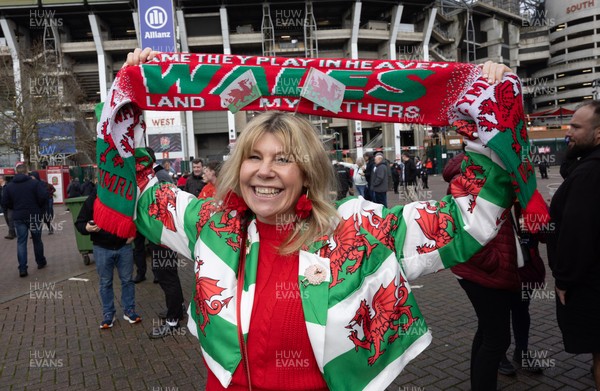 070226 - England v Wales, 2026 Guinness Six Nations - Wales fans arrive at the Allianz Stadium for the match