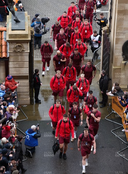 070226 - England v Wales, 2026 Guinness Six Nations - Wales captain Dewi Lake leads the Wales team as they arrive at the Allianz Stadium ahead of the match