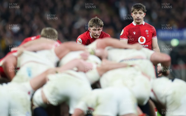 070226 - England v Wales, 2026 Guinness Six Nations - Ellis Mee of Wales and Dan Edwards of Wales