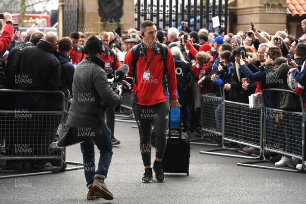 070320 - England v Wales - Guinness Six Nations - George North arrives
