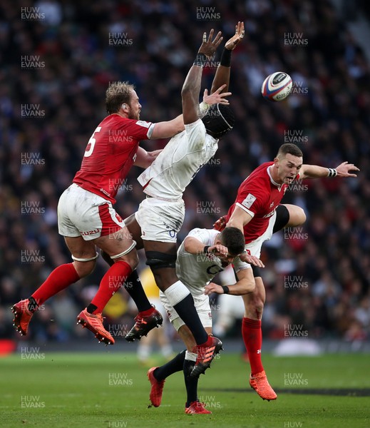 070320 - England v Wales - Guinness 6 Nations Championship - Alun Wyn Jones of Wales, Maro Itoje, Ben Youngs of England and George North of Wales compete for the ball