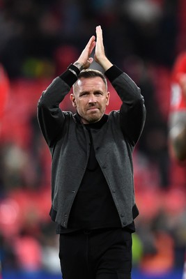091025 - England v Wales - International Friendly - Craig Bellamy, Wales Manager at full time