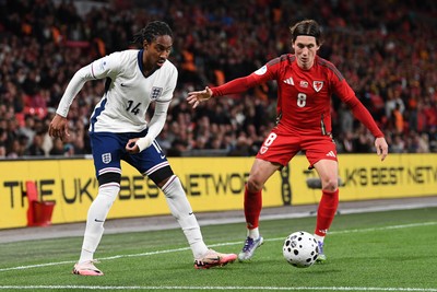 091025 - England v Wales - International Friendly - Harry Wilson of Wales is challenged by Djed Spence of England