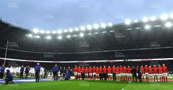 100218 - England v Wales - NatWest 6 Nations - Wales players during the anthems