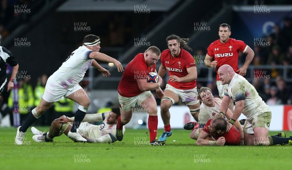 100218 - England v Wales - Natwest 6 Nations - Samson Lee of Wales is tackled by Jamie George of England