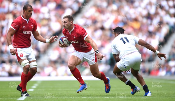 110819 - England v Wales - Quilter International - George North of Wales gets away from Anthony Watson of England