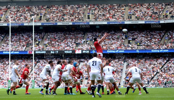 110819 - England v Wales - Quilter International - Adam Beard of Wales takes line out ball