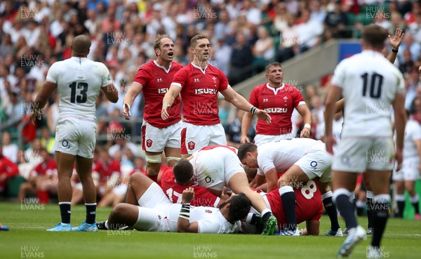 110819 - England v Wales - World Cup Warm Up - Quilter International - A frustrated Alun Wyn Jones and George North of Wales near the final whistle