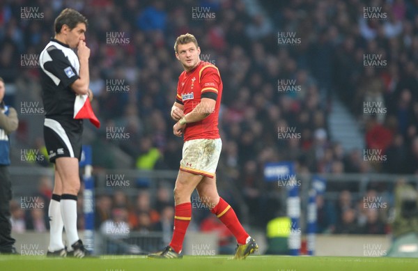 120316 - England v Wales - RBS 6 Nations 2016 -Dan Biggar of Wales leaves the field