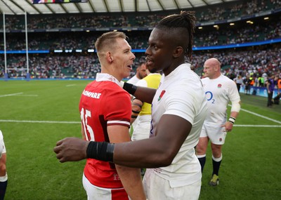 120823 - England v Wales - Summer Nations Series - Liam Williams of Wales and Maro Itoje of England at full time