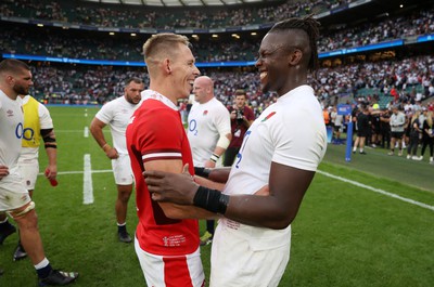 120823 - England v Wales - Summer Nations Series - Liam Williams of Wales and Maro Itoje of England at full time