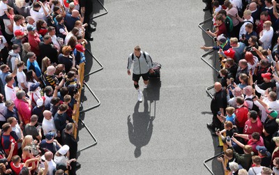 120823 - England v Wales, Summer Nations Series 2023 - Liam Williams of Wales arrives at Twickenham ahead of the match