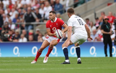 120823 - England v Wales, Summer Nations Series 2023 - Tomos Williams of Wales takes on Owen Farrell of England