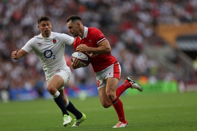 120823 - England v Wales, Summer Nations Series 2023 - Tomos Williams of Wales races in to score try