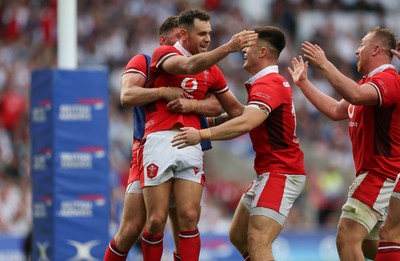 120823 - England v Wales, Summer Nations Series 2023 - Tomos Williams of Wales celebrates with team mates after scoring try