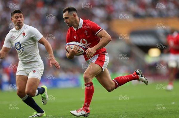 120823 - England v Wales, Summer Nations Series 2023 - Tomos Williams of Wales races in to score try
