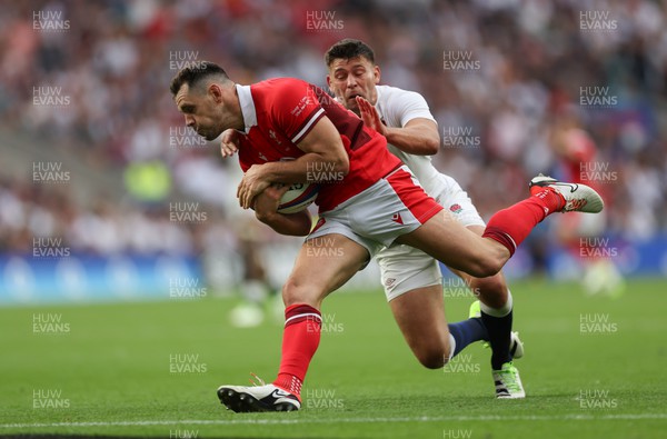 120823 - England v Wales, Summer Nations Series 2023 - Tomos Williams of Wales races in to score try