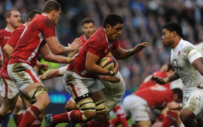 250212 - England v Wales - RBS Six Nations 2012 -Toby Faletau of Wales takes on Manu Tuilagi of England